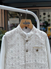 Boys Ivory Kurta Set with Subtle Threadwork Nehru Jacket – Traditional Festive Outfit with Cotton Lining (Age 5 to 7 Years)