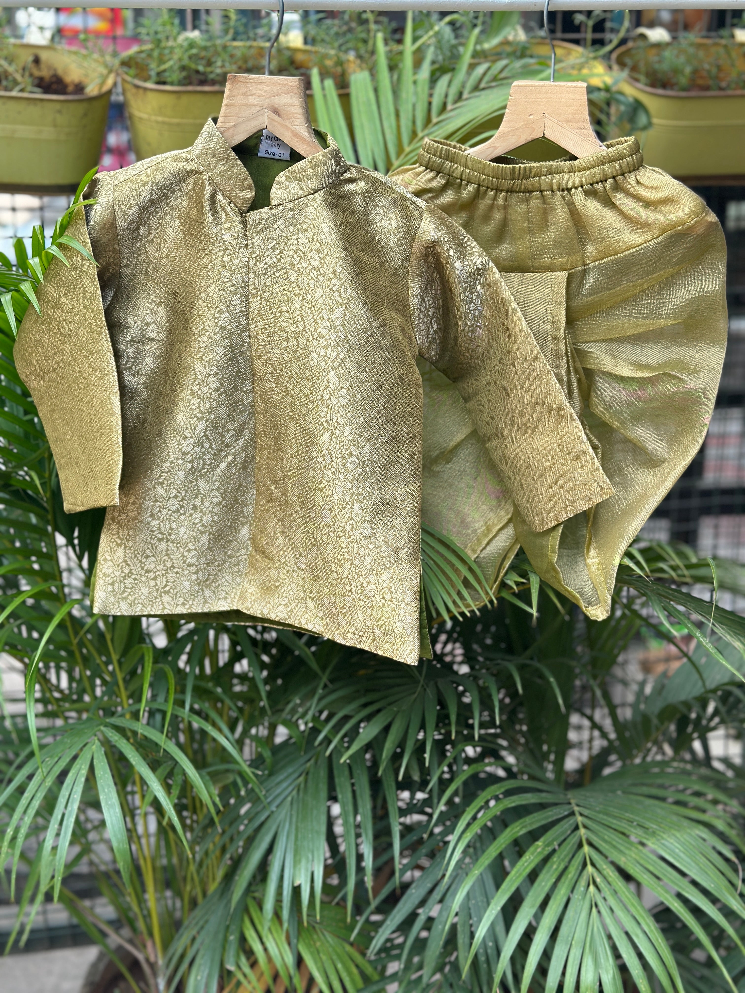 Traditional Boys Banarasi Tissue Dhoti with Matching Kurta – Elegant Ethnic Wear for Baby Boys (Newborn – 2 Years)